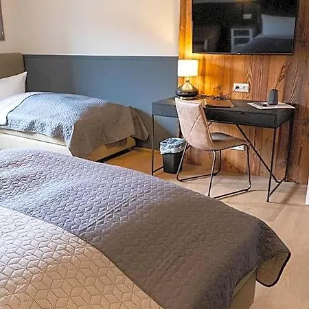 Altstadt-hotel 3*